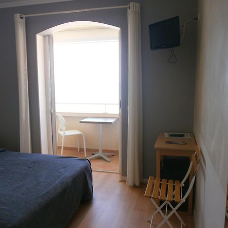 Hotel Au Tapis De Sable Saint-Cyr-sur-Mer Habitación foto