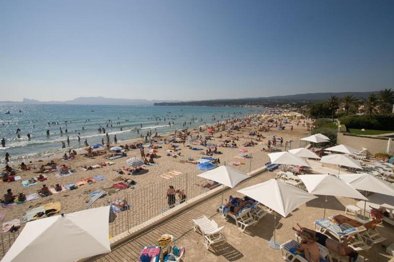 Hotel Au Tapis De Sable Saint-Cyr-sur-Mer Exterior foto